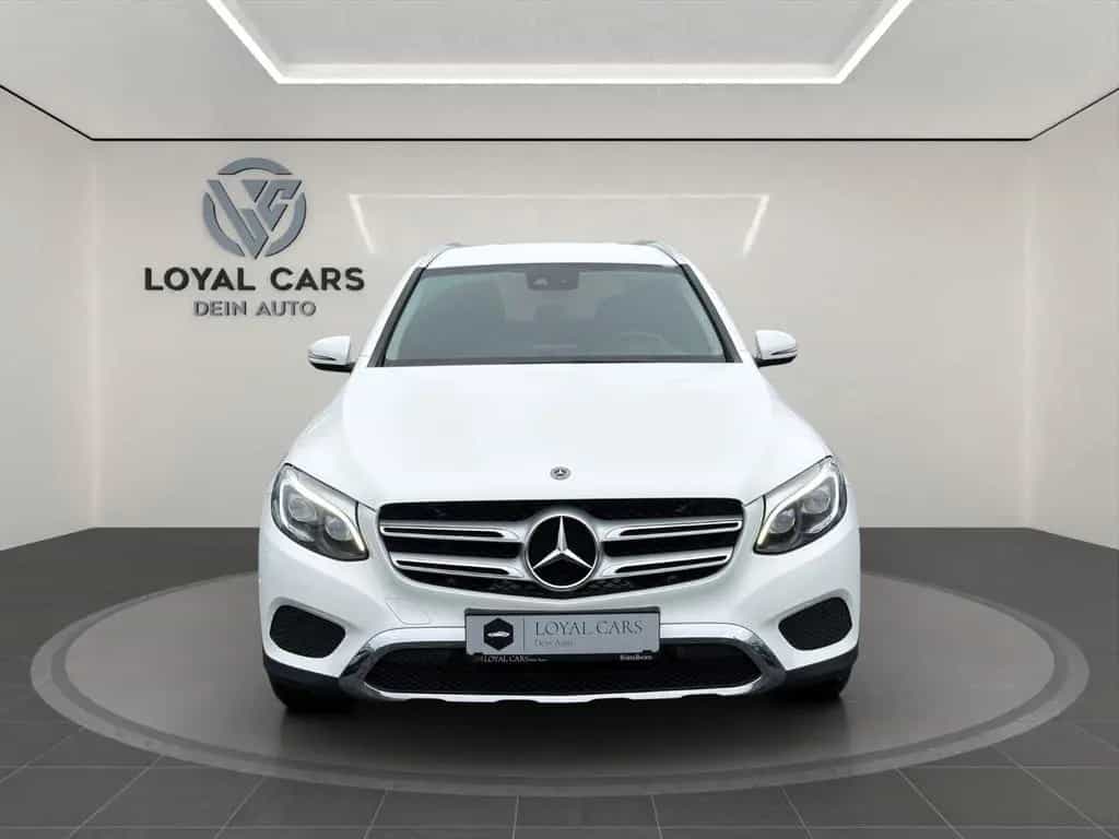 Mercedes-Benz GLC 250 d 4Matic*NAVI*LED*KAMERA*AHK*Keylsess*1H 10/2017-photo-1