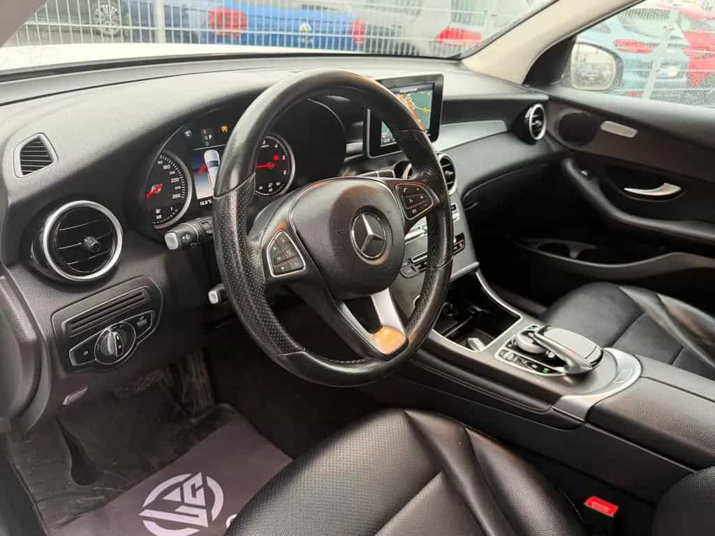 Mercedes-Benz GLC 250 d 4Matic*NAVI*LED*KAMERA*AHK*Keylsess*1H 10/2017-photo-16