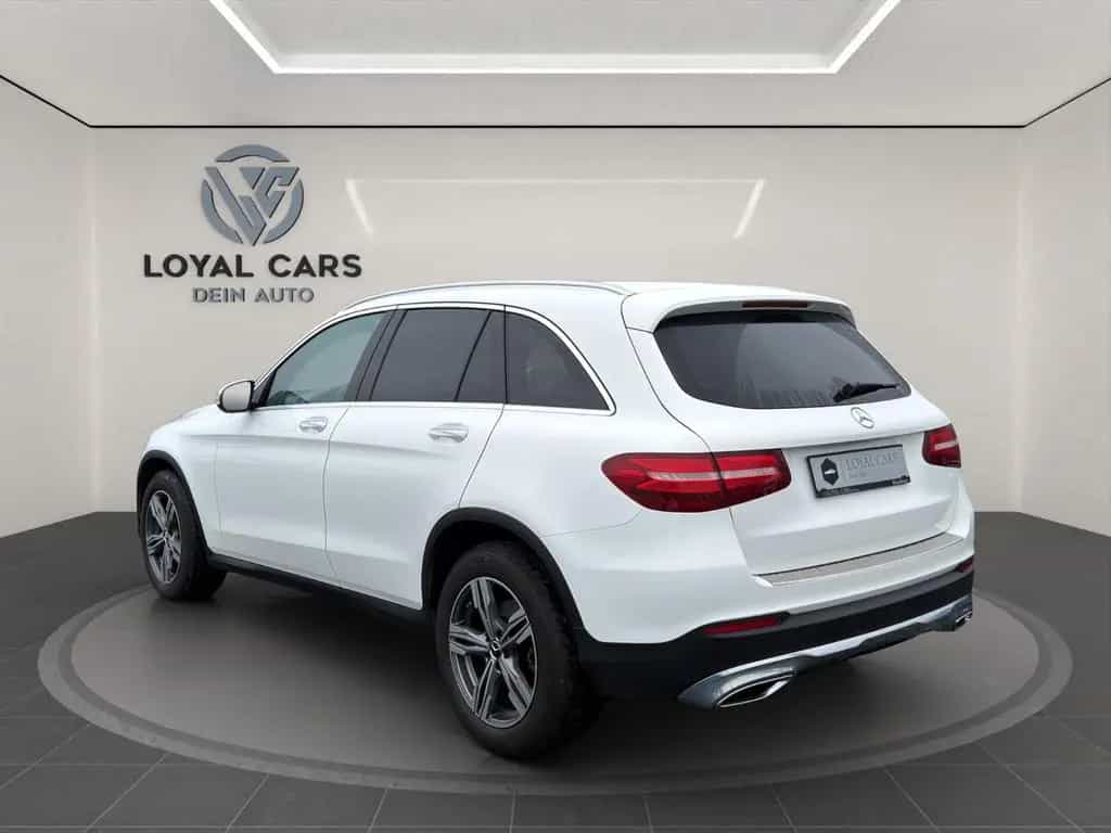 Mercedes-Benz GLC 250 d 4Matic*NAVI*LED*KAMERA*AHK*Keylsess*1H 10/2017-photo-9