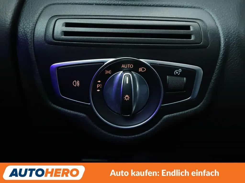 Mercedes-Benz GLC-Class GLC-Klasse GLC 220 d 4Matic AMG Line Aut.*TEMPO* 11/2019-photo-26