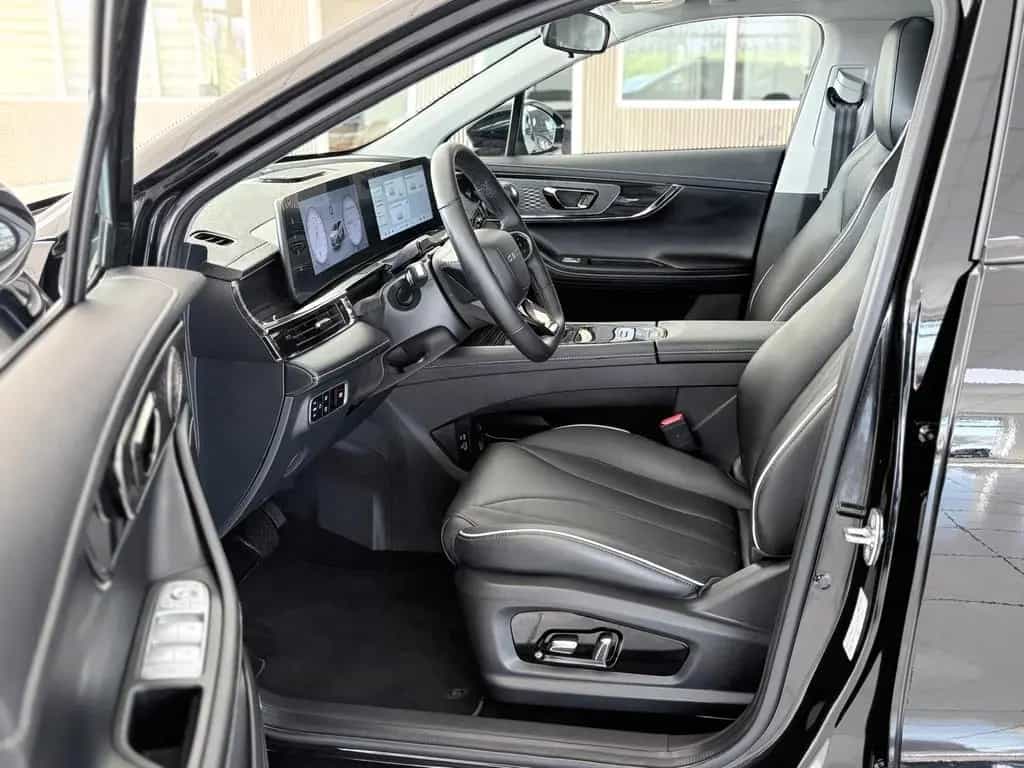 OMODA 5 EV 1.6L+Premium+Leder+Navi+Hebedach+Garantie! 11/2024-photo-12