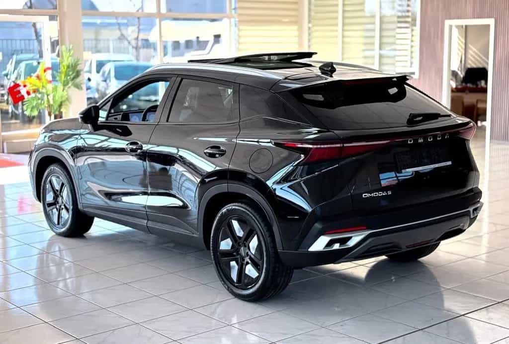 OMODA 5 EV 1.6L+Premium+Leder+Navi+Hebedach+Garantie! 11/2024-photo-2