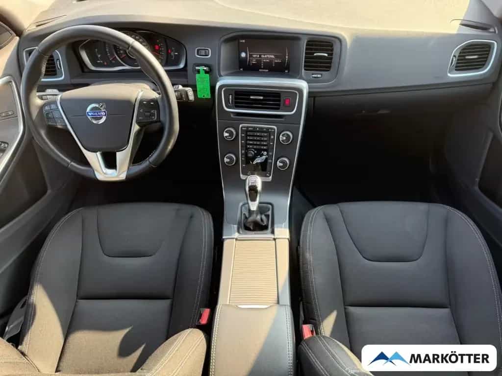 Volvo V60 2.0 Kinetic CAM/PDC/NAVI/BLUETOOTH/TEMP 02/2018-photo-11