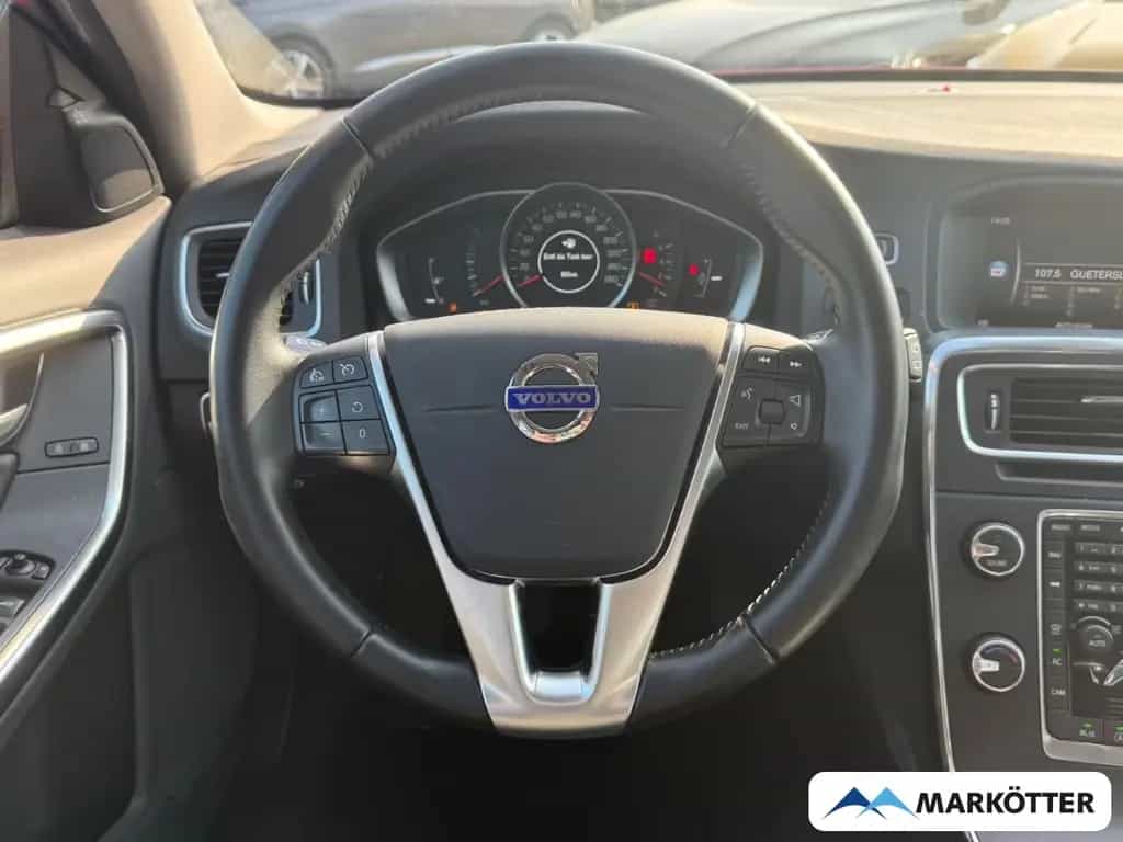 Volvo V60 2.0 Kinetic CAM/PDC/NAVI/BLUETOOTH/TEMP 02/2018-photo-12
