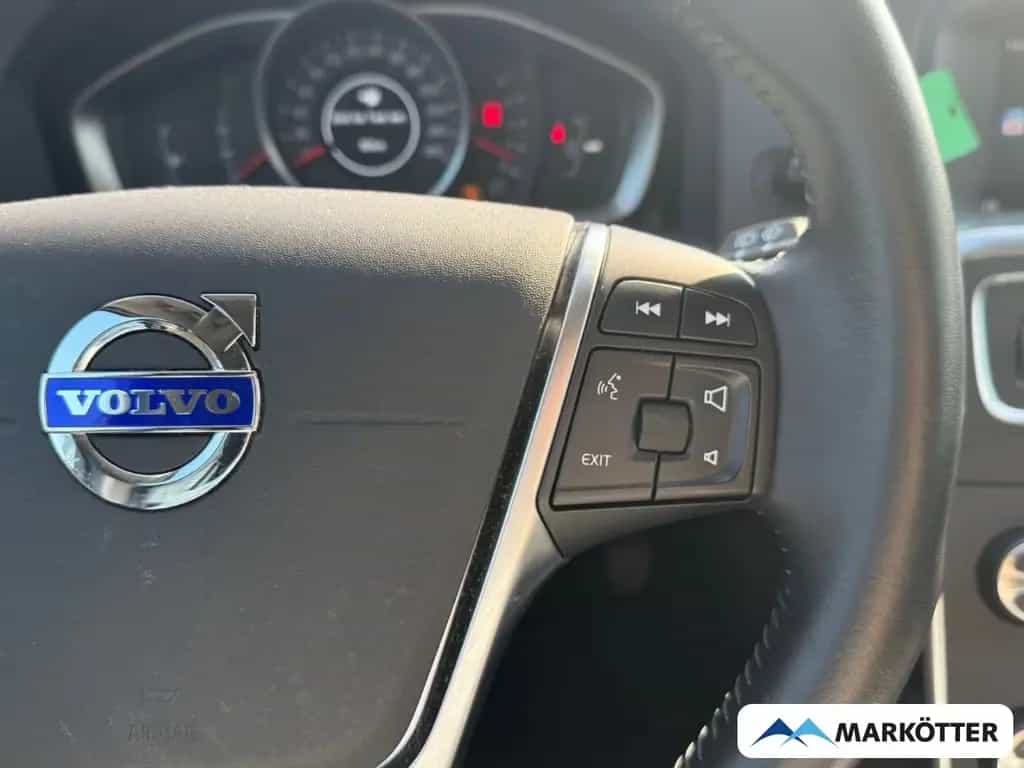 Volvo V60 2.0 Kinetic CAM/PDC/NAVI/BLUETOOTH/TEMP 02/2018-photo-14