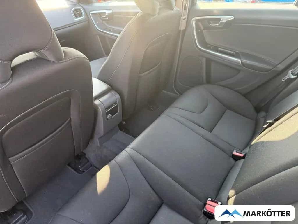 Volvo V60 2.0 Kinetic CAM/PDC/NAVI/BLUETOOTH/TEMP 02/2018-photo-23