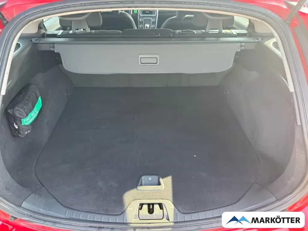 Volvo V60 2.0 Kinetic CAM/PDC/NAVI/BLUETOOTH/TEMP 02/2018-photo-6