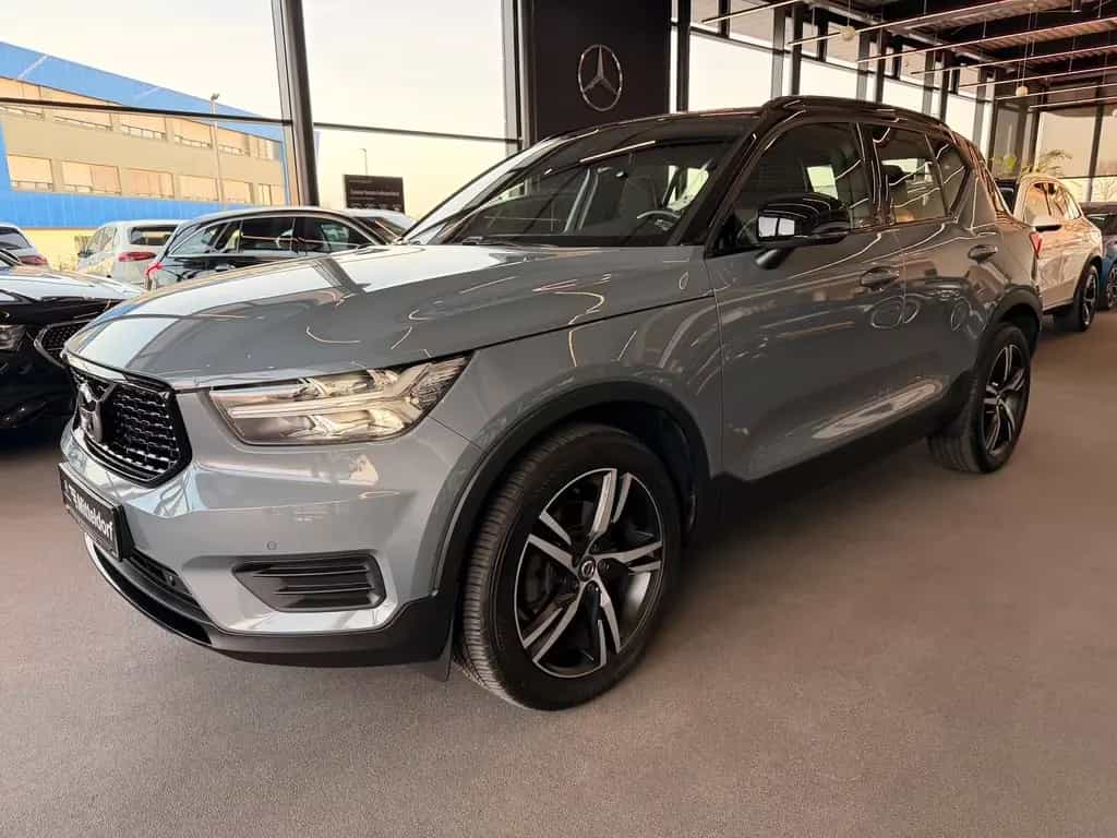 Volvo XC40 XC 40 T4 2WD R-Design LED NAVI TWA RFK WINTERP. 06/2020-photo-1