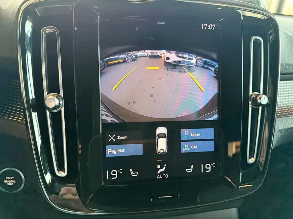 Volvo XC40 XC 40 T4 2WD R-Design LED NAVI TWA RFK WINTERP. 06/2020-photo-16