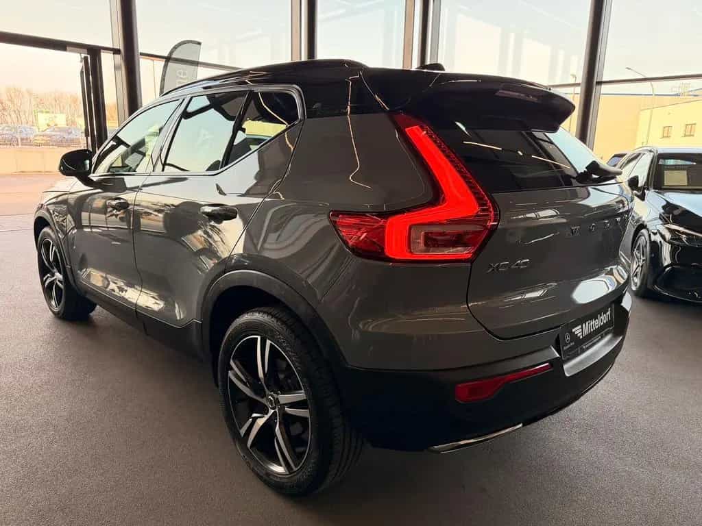 Volvo XC40 XC 40 T4 2WD R-Design LED NAVI TWA RFK WINTERP. 06/2020-photo-2