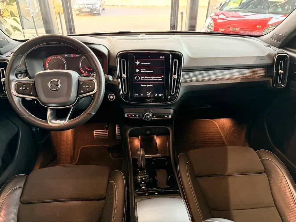 Volvo XC40 XC 40 T4 2WD R-Design LED NAVI TWA RFK WINTERP. 06/2020-photo-24