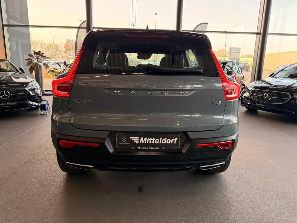 Volvo XC40 XC 40 T4 2WD R-Design LED NAVI TWA RFK WINTERP. 06/2020-photo-33