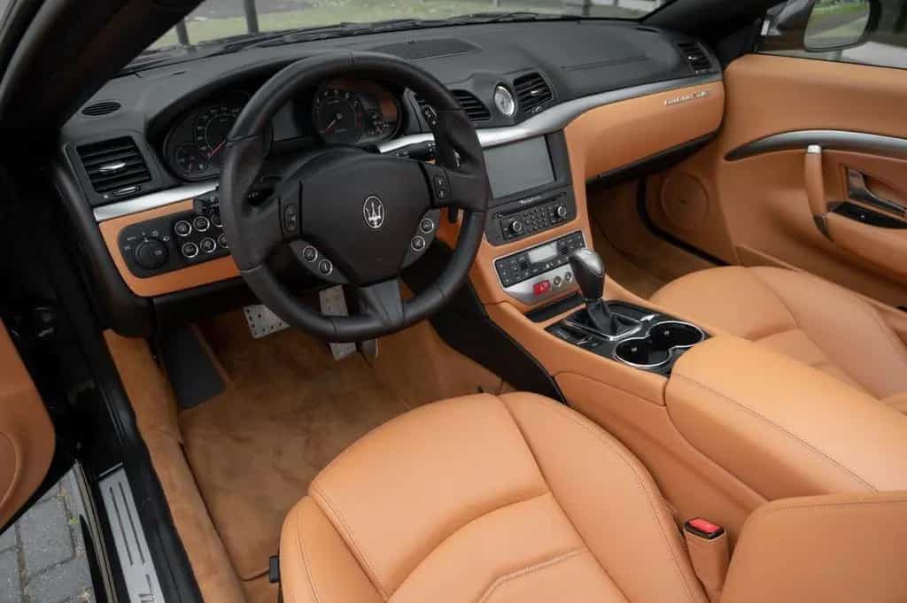 Maserati GranCabrio 4.7 MC 03/2016-photo-17