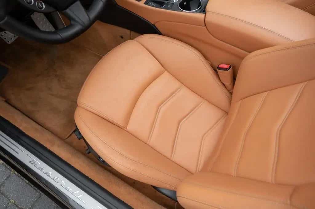 Maserati GranCabrio 4.7 MC 03/2016-photo-41