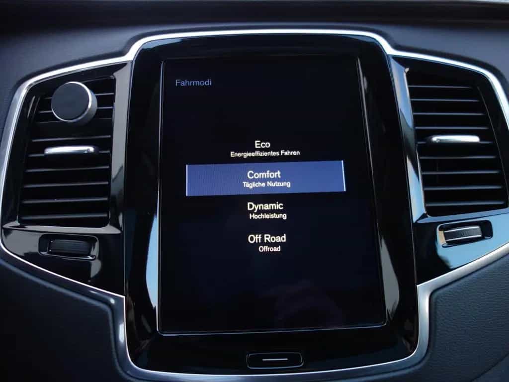 Volvo XC90 Inscription AWD Autom PANO AHK Leder SHZ 06/2021-photo-18