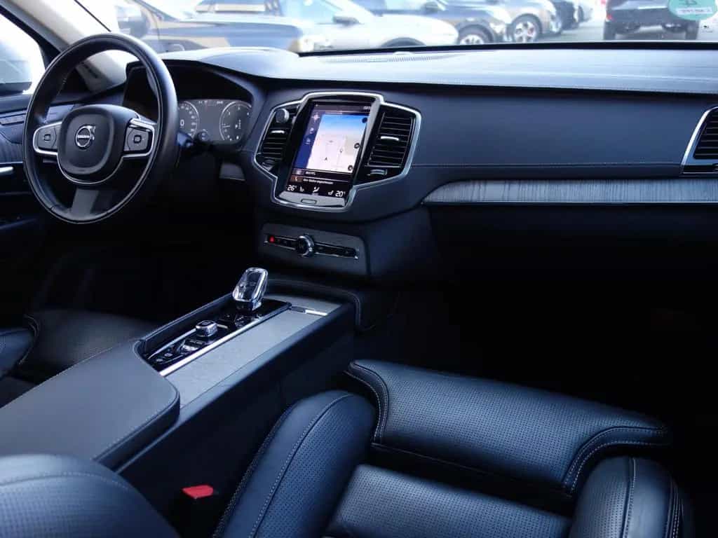 Volvo XC90 Inscription AWD Autom PANO AHK Leder SHZ 06/2021-photo-7