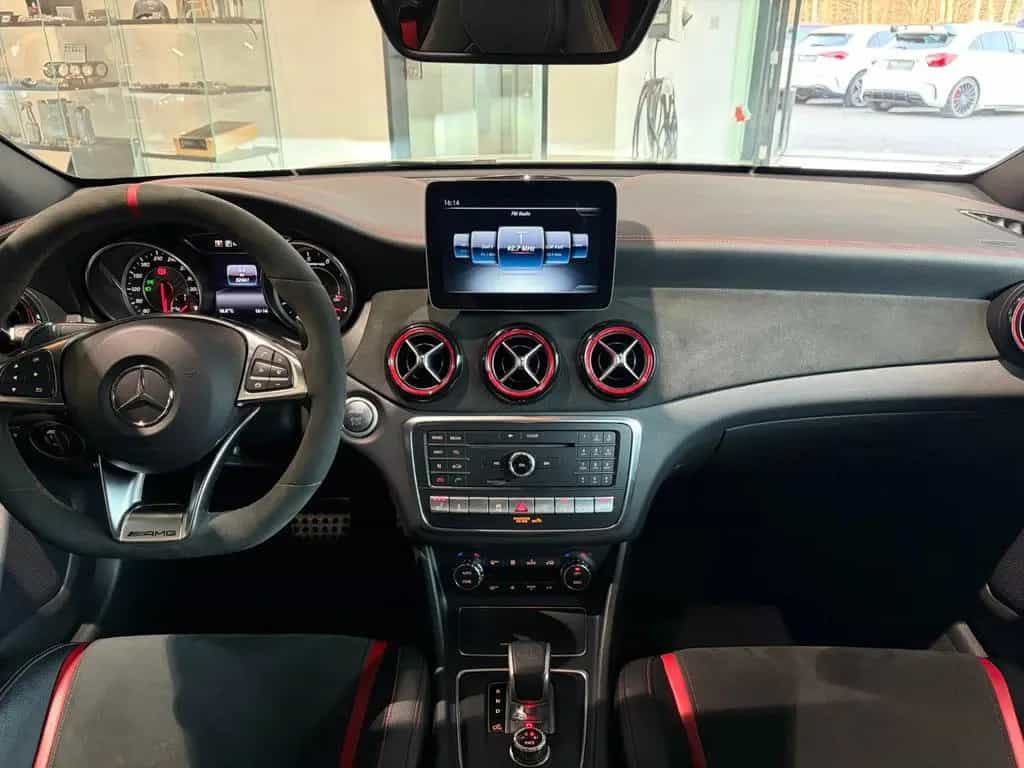 Mercedes-Benz CLA-Class 45 AMG 4Matic+PANO+MEMORY+H&K+SCHALENSITZ 11/2018-photo-9