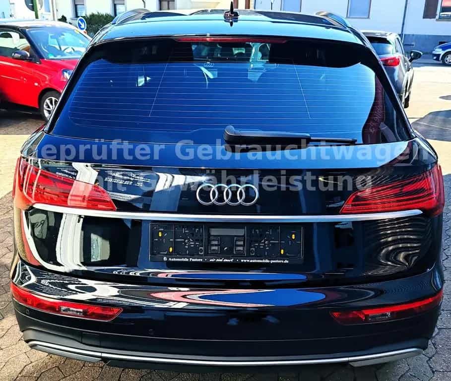 Audi Q5 35 TDI~LED~NAVI~AHK~Virtual~20 Zoll~SzhG 03/2021-photo-5