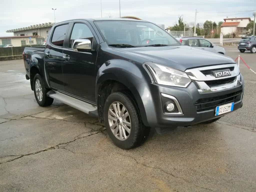 Isuzu D-Max 1.9 Crew Cab 4X4 A/T Solar Plus 12/2020-photo-2