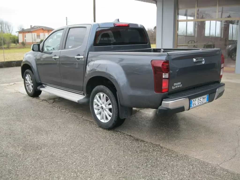 Isuzu D-Max 1.9 Crew Cab 4X4 A/T Solar Plus 12/2020-photo-4