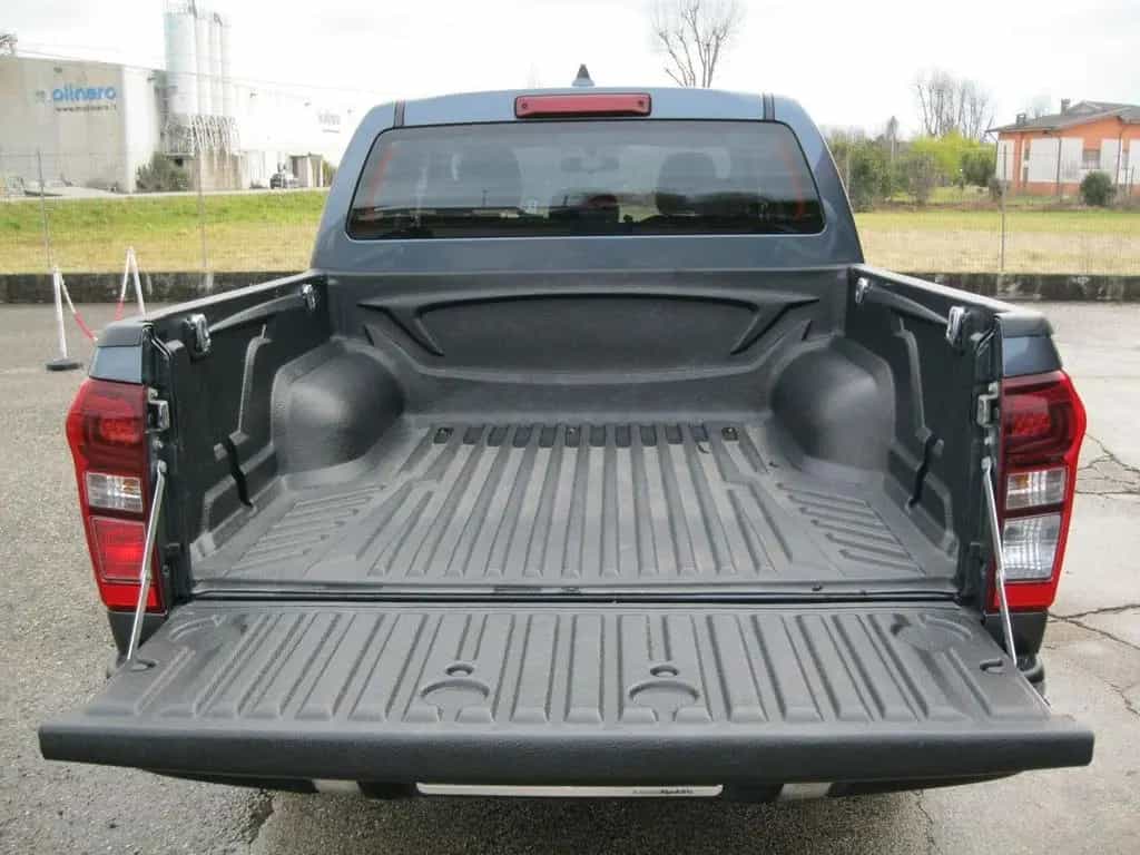 Isuzu D-Max 1.9 Crew Cab 4X4 A/T Solar Plus 12/2020-photo-5
