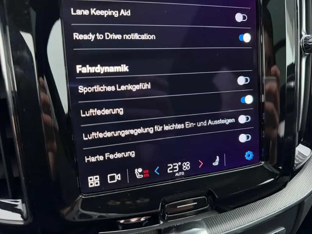 Volvo XC60 Ultimate Dark B5 AWD Luftfederung AHK-el. k 03/2023-photo-16