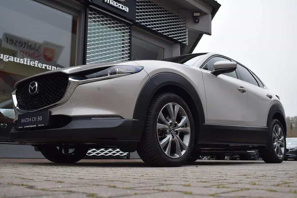 Mazda CX-30 2.0 186PS 6AG Exlusive-Line Bose Matrix-LE 04/2025-photo-3