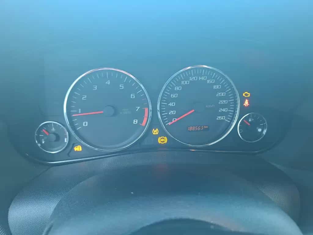 Cadillac SRX 4.6 V8 Sport Luxury, 7 Sitzer, LPG-Gas, Lede 10/2004-photo-15