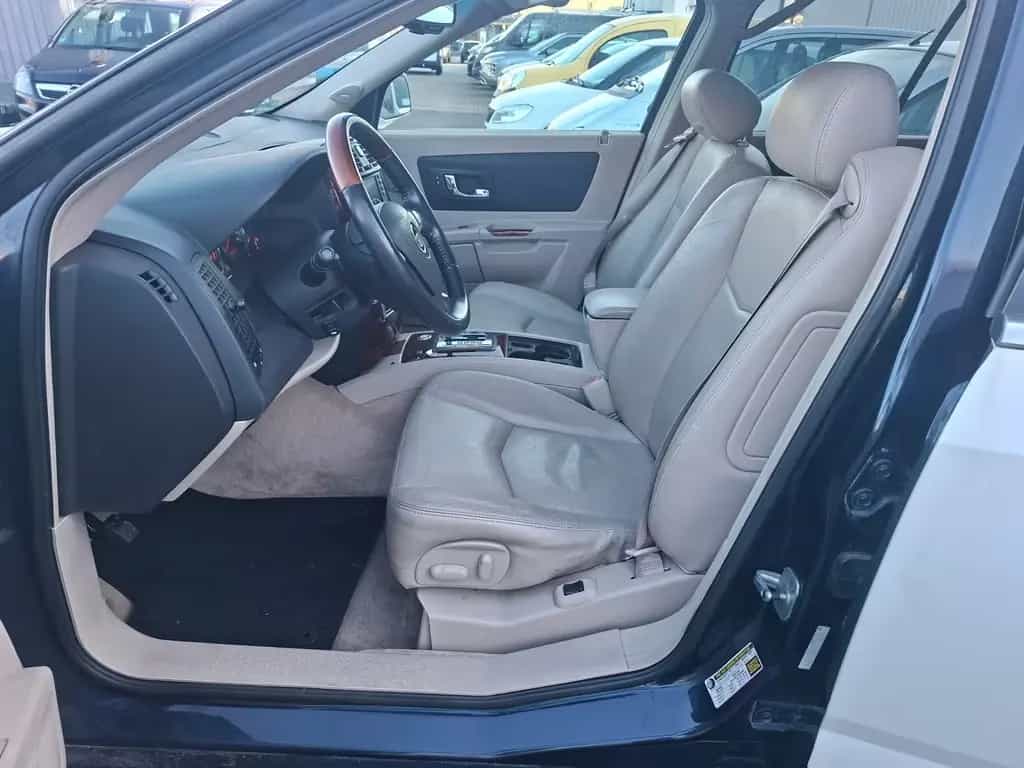 Cadillac SRX 4.6 V8 Sport Luxury, 7 Sitzer, LPG-Gas, Lede 10/2004-photo-8