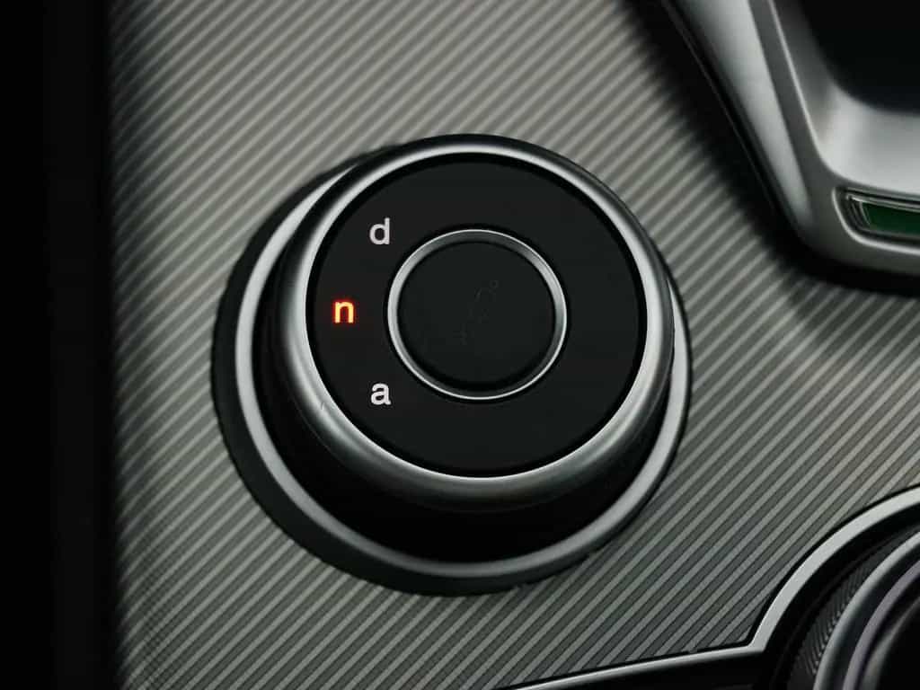 Alfa Romeo Stelvio 2.2 D Competizione Q4 ALLRAD LEDER AHK 11/2023-photo-28