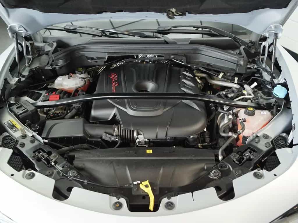 Alfa Romeo Stelvio 2.2 D Competizione Q4 ALLRAD LEDER AHK 11/2023-photo-31