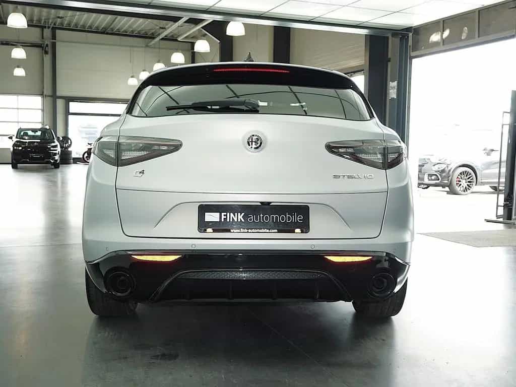 Alfa Romeo Stelvio 2.2 D Competizione Q4 ALLRAD LEDER AHK 11/2023-photo-8