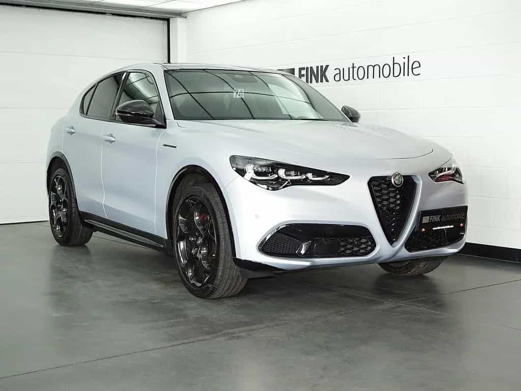 Alfa Romeo Stelvio 2.2 D Competizione Q4 ALLRAD LEDER AHK 11/2023-photo-9