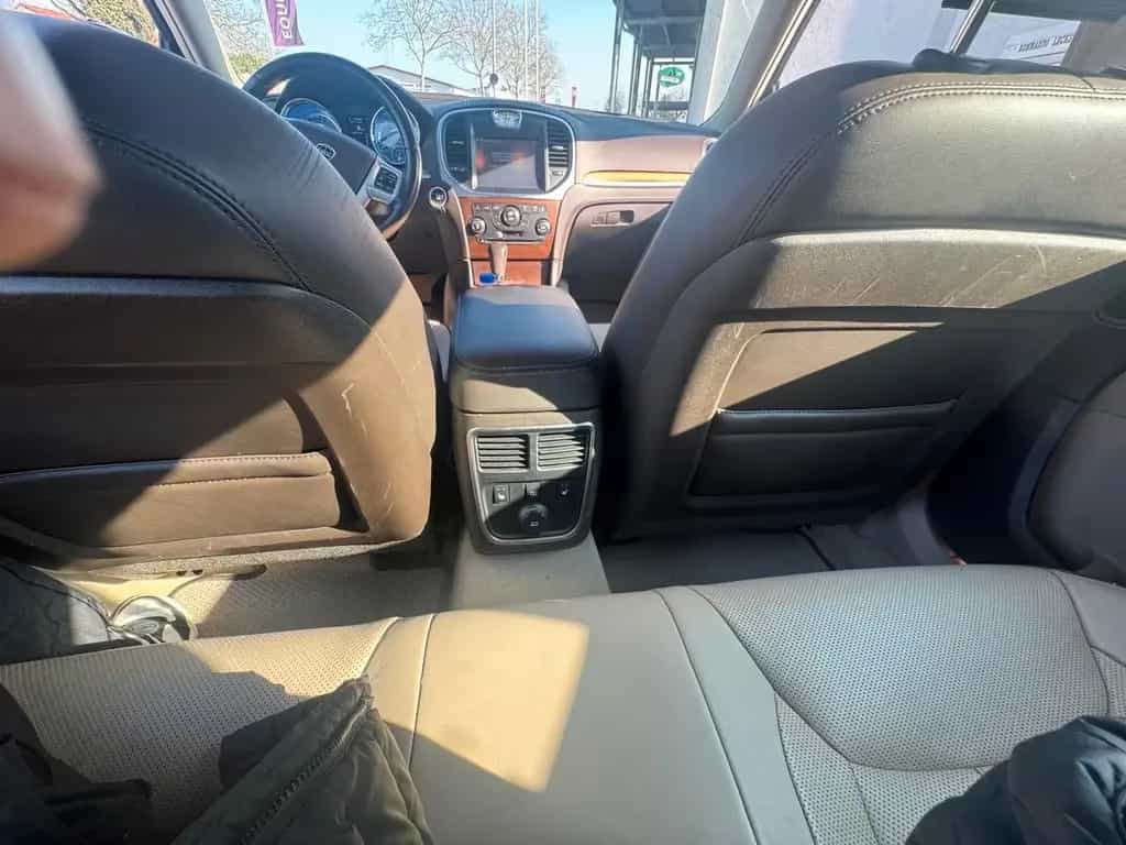Lancia Thema Executive/SHZ v+h/SBL/Autom/Leder/Bi-Xenon 07/2013-photo-10