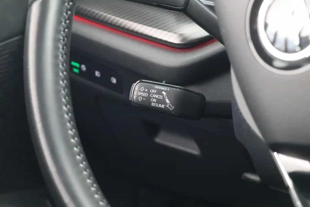 Skoda Octavia COMBI RS 2.0TDI DSG LEDER/ALCANTARA+HUD 01/2024-photo-14
