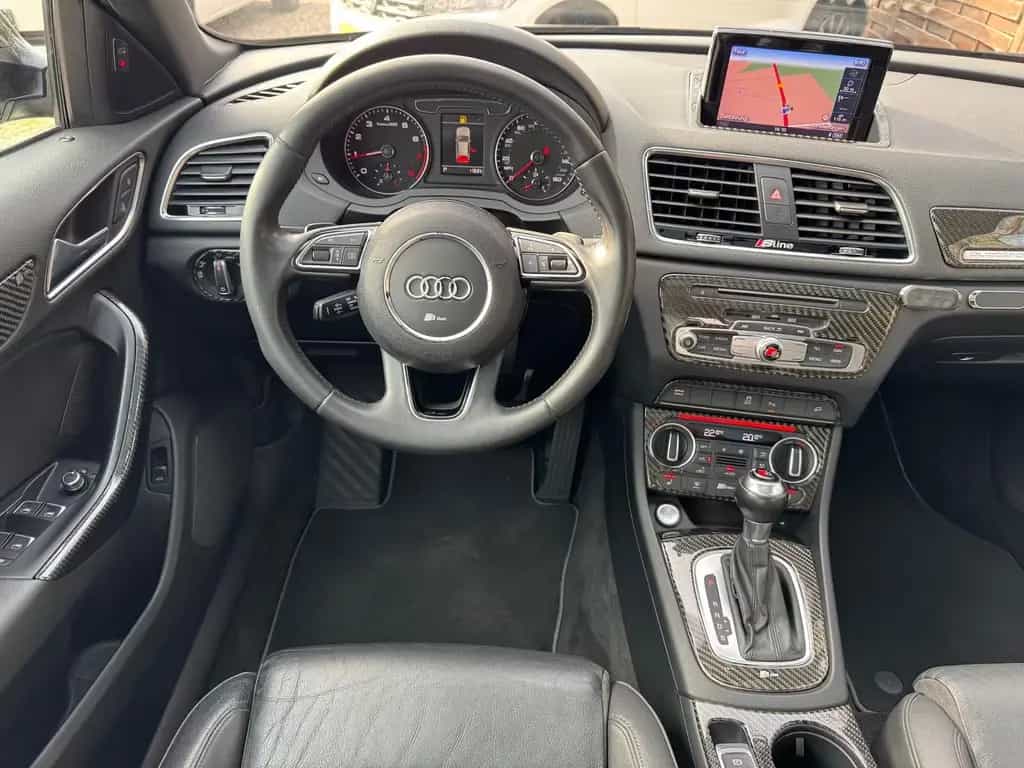 Audi Q3 2.0 TFSI Quattro Leder Navi Keyless SHZ 09/2015-photo-16