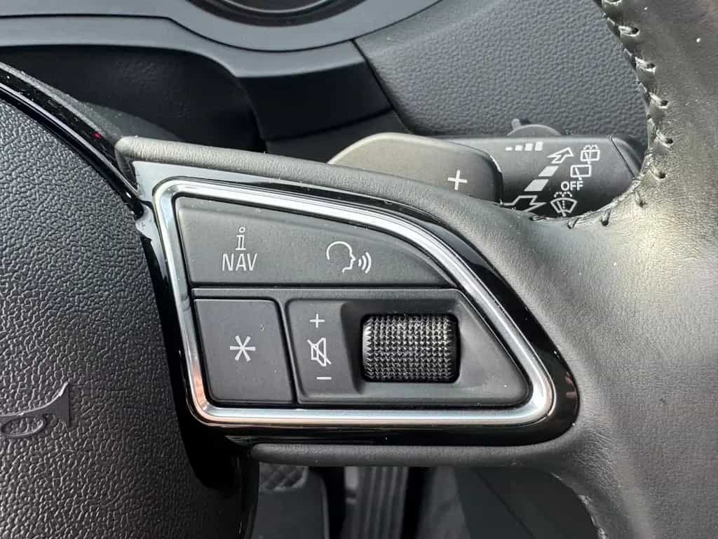 Audi Q3 2.0 TFSI Quattro Leder Navi Keyless SHZ 09/2015-photo-23