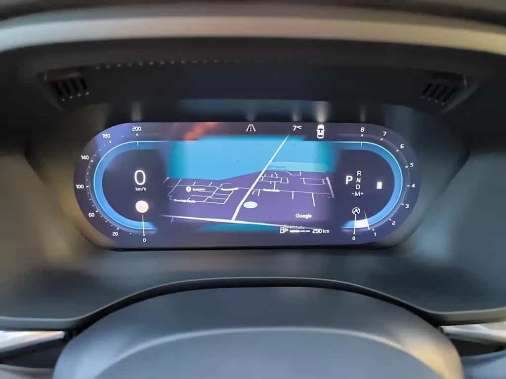 Volvo XC60 B4 Benzin Aut. Plus Dark/360°/Pano/Standhzg 01/2023-photo-13