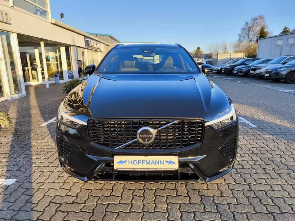 Volvo XC60 B4 Benzin Aut. Plus Dark/360°/Pano/Standhzg 01/2023-photo-6