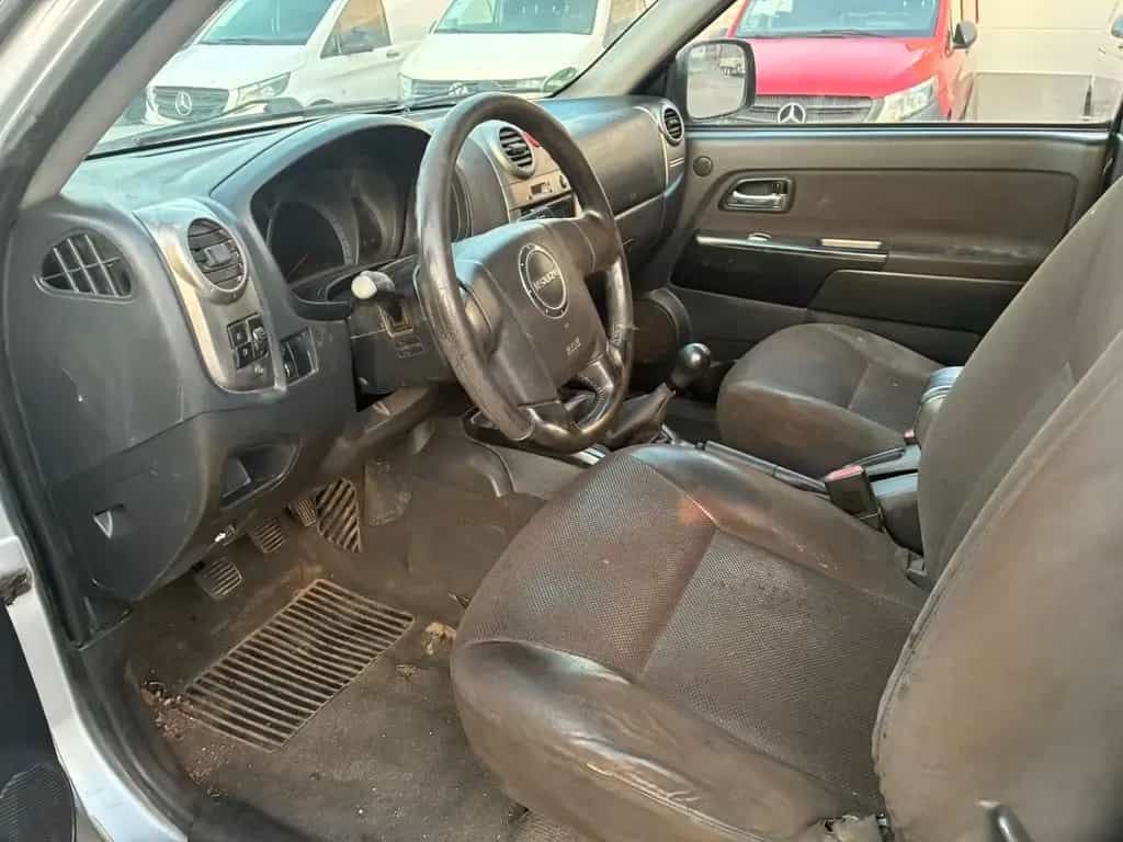 Isuzu D-Max Double Cab Custom 4WD 11/2008-photo-15