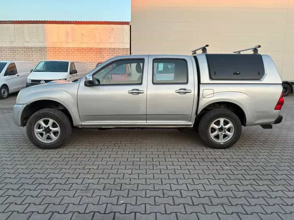 Isuzu D-Max Double Cab Custom 4WD 11/2008-photo-3