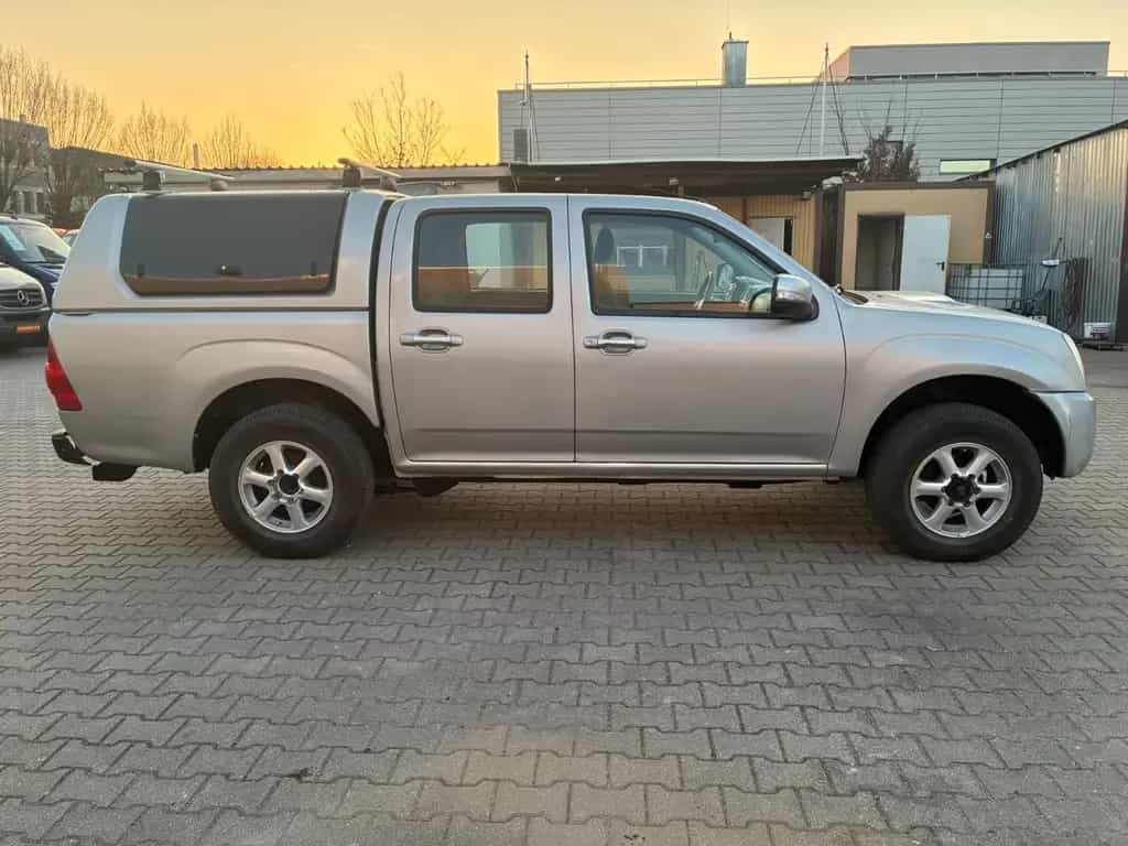 Isuzu D-Max Double Cab Custom 4WD 11/2008-photo-4