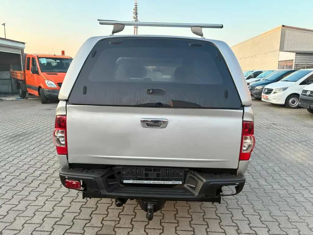 Isuzu D-Max Double Cab Custom 4WD 11/2008-photo-6