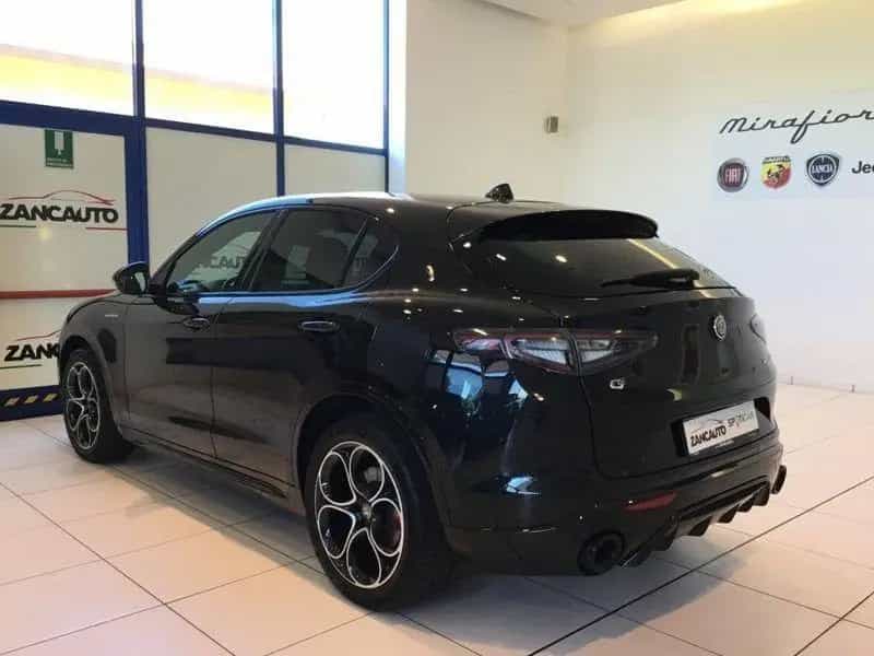 Alfa Romeo Stelvio 2.2 TD 210 CV Veloce AT8 Q4 M 02/2025-photo-5
