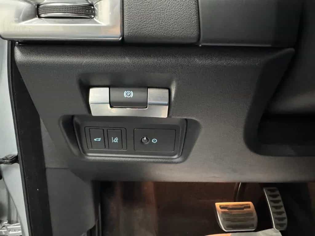 Jaguar E-Pace D180*R-Dynamic S*AWD*LEDER*LED*KAMERA* 06/2019-photo-12