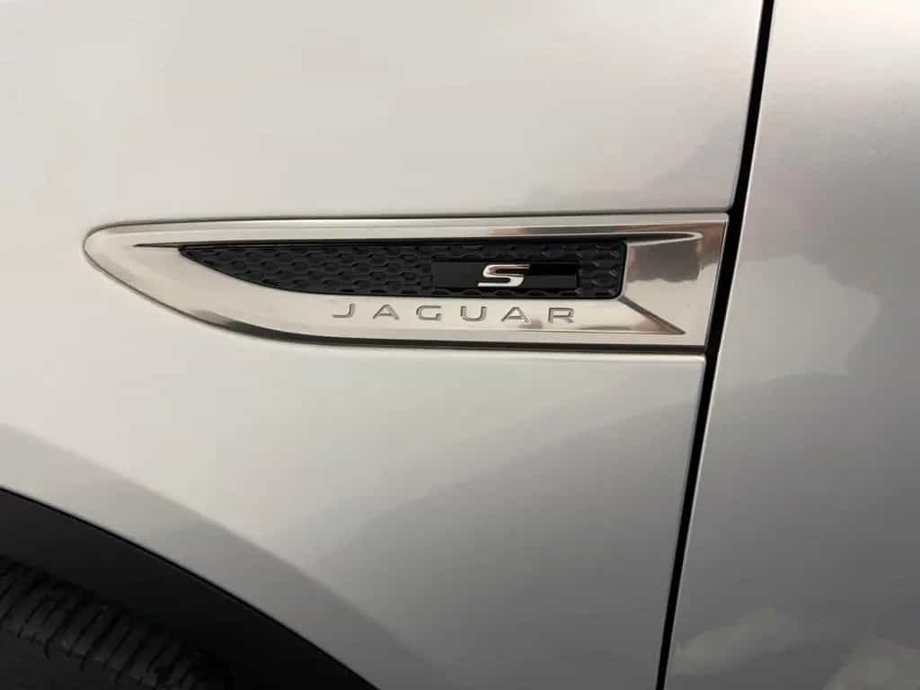 Jaguar E-Pace D180*R-Dynamic S*AWD*LEDER*LED*KAMERA* 06/2019-photo-20
