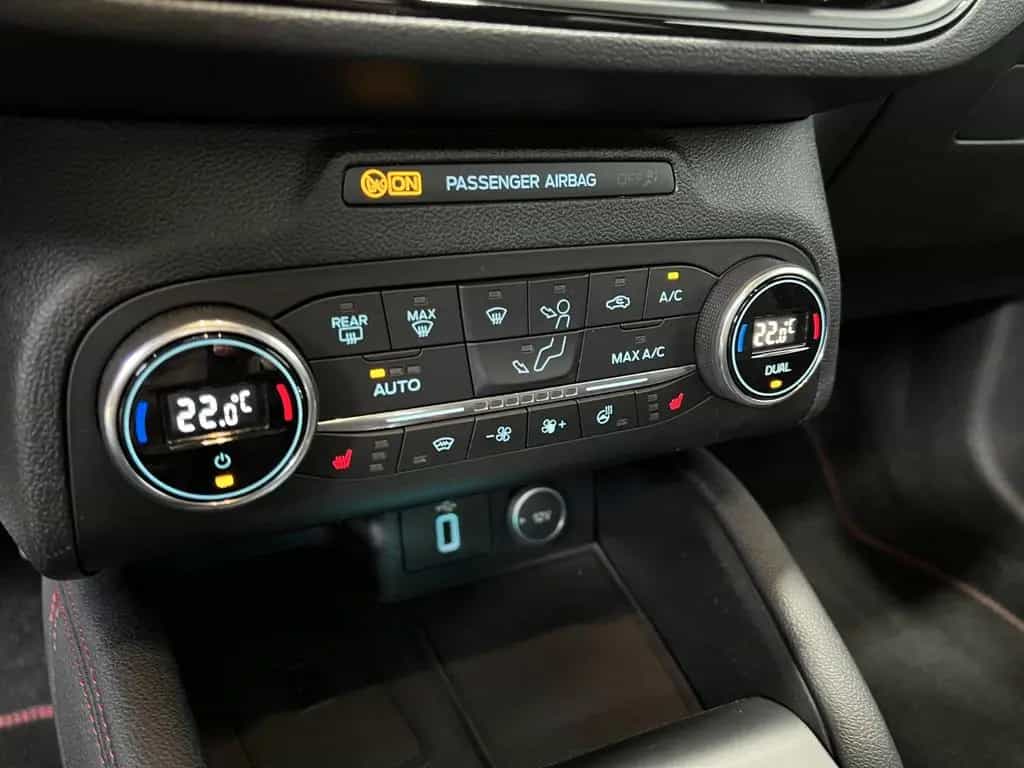 Ford Focus 1,5 EcoBoost ST-Line *ACC *Carpplay *B&O 04/2019-photo-31