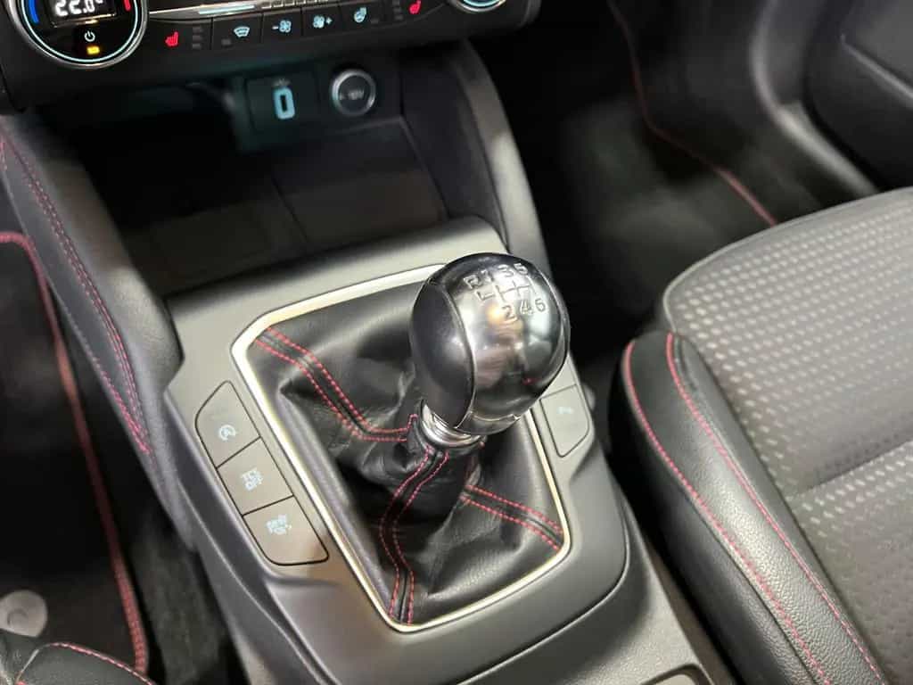 Ford Focus 1,5 EcoBoost ST-Line *ACC *Carpplay *B&O 04/2019-photo-32