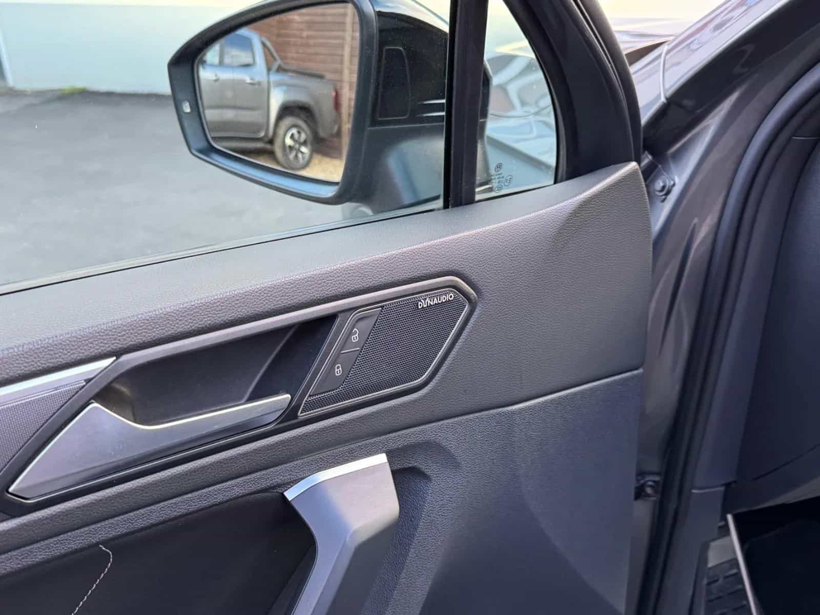 Volkswagen Tiguan 10/2019-photo-11