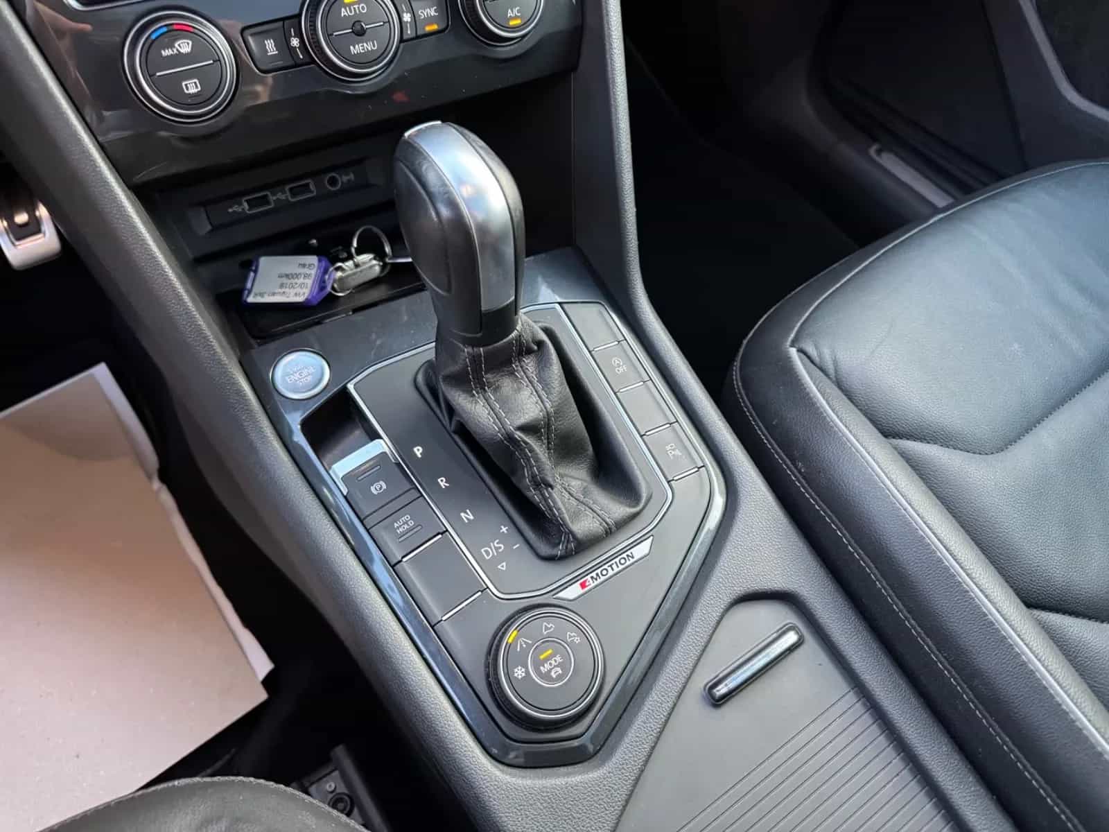 Volkswagen Tiguan 10/2019-photo-33
